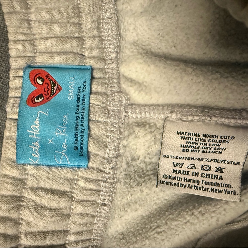 Gray and Red Graphic Sweatpants with Elastic Waistband - Picture 3 of 3